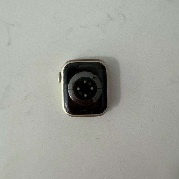 Apple watch series 7 - Picture 3 of 8